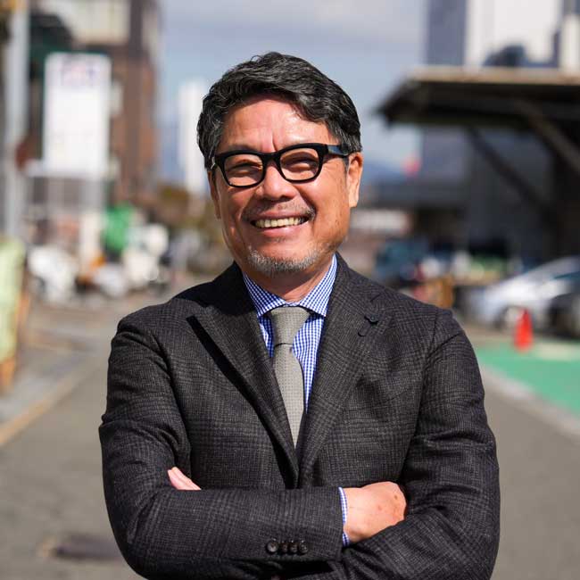 代表取締役社長 川端 賢三
