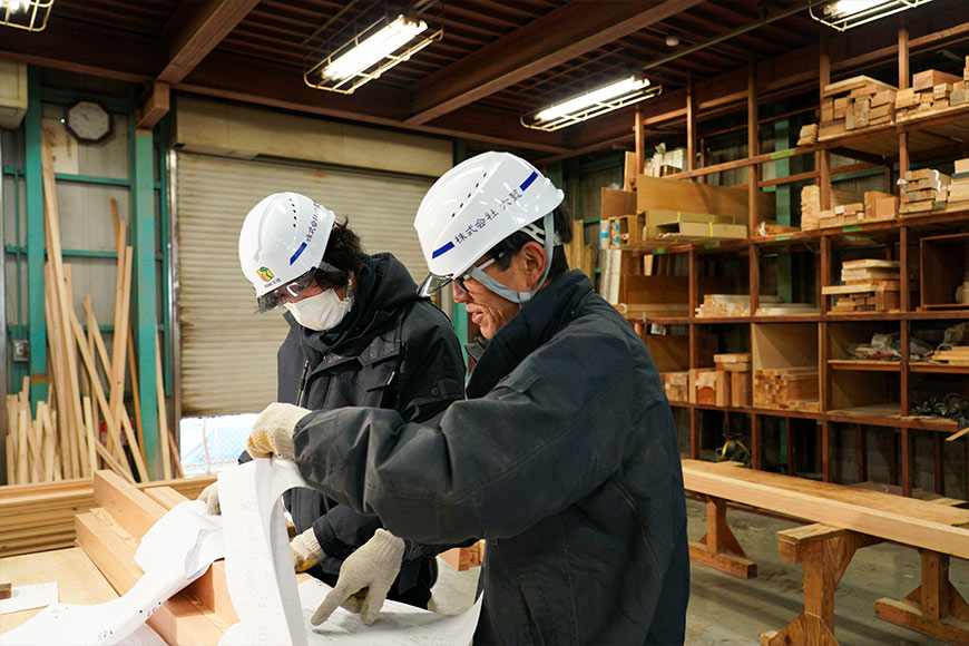 海の香りと木の香りがする贅沢なオフィス環境